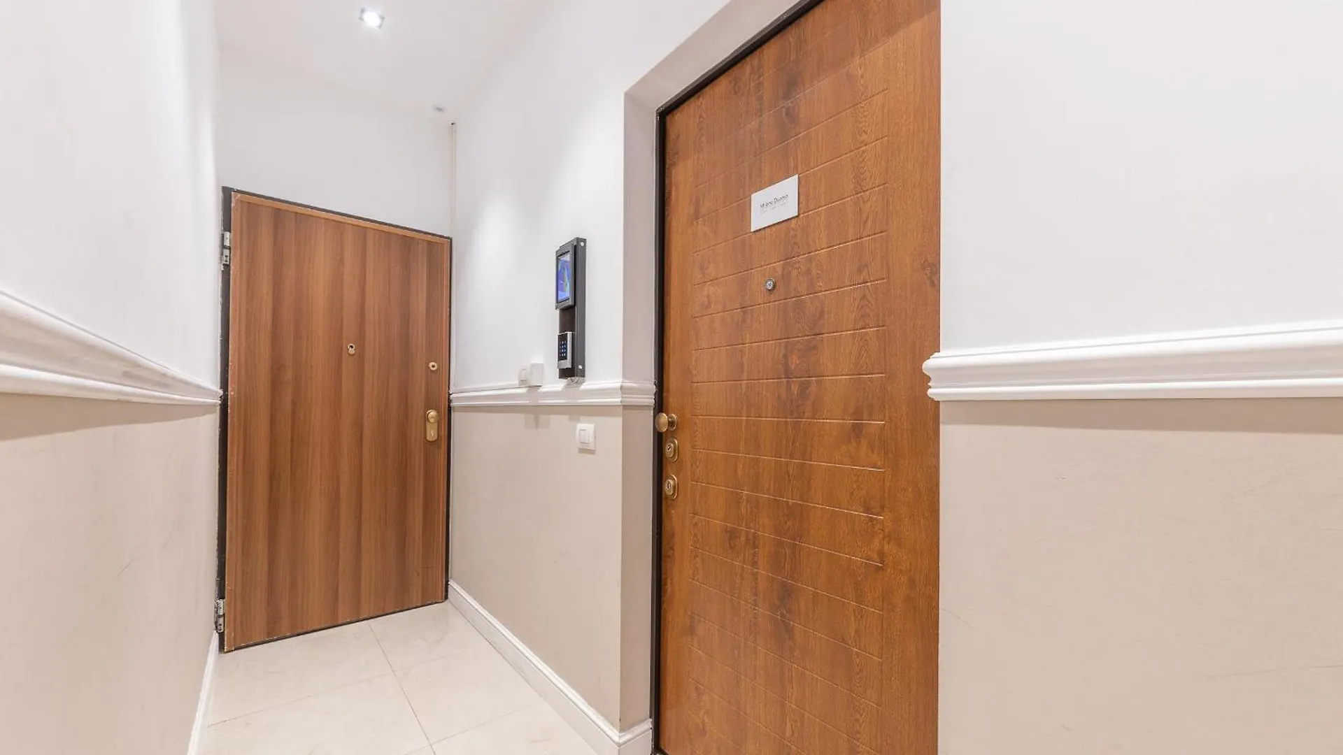 Milan Downtown Apartments Ιταλία
