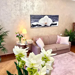 Apartamento Benaco 98 Mq A - Fondazione Prada, Milão
